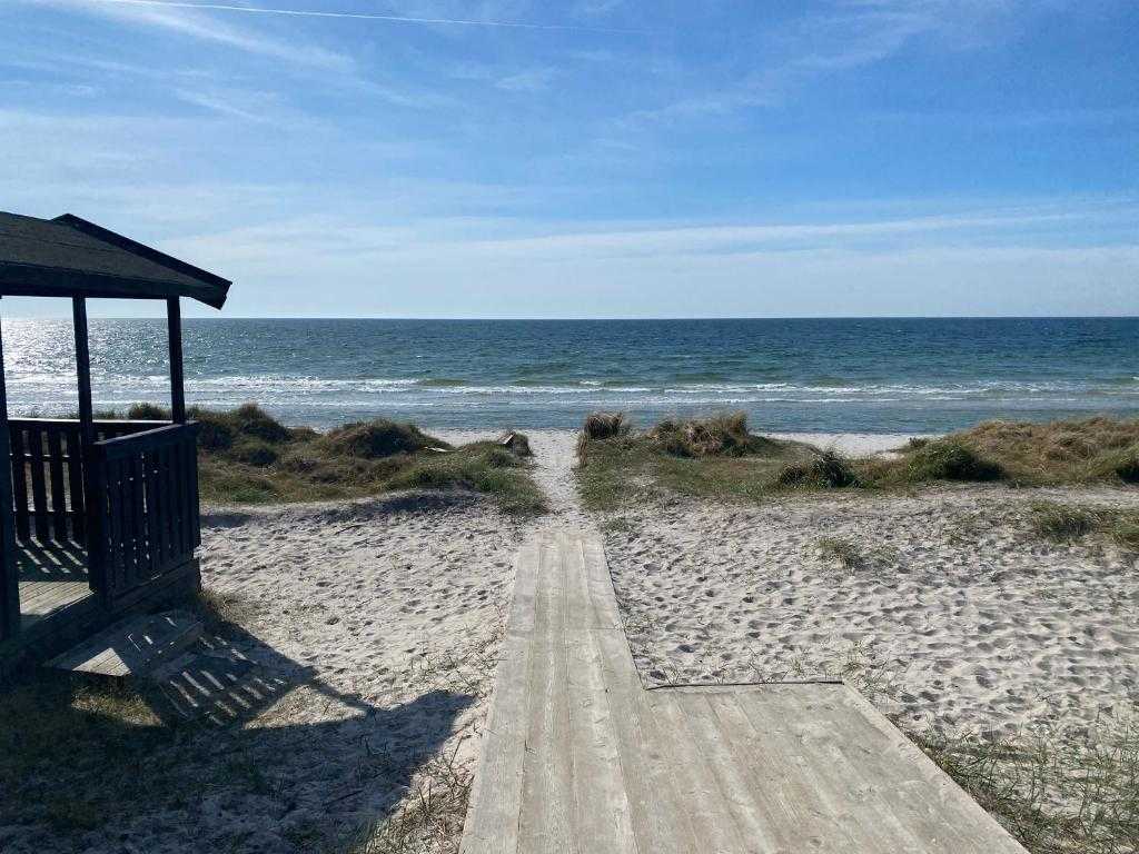 Beach near Flygarevägen